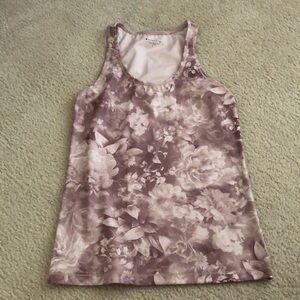 Athleta scoop tank. Size small.